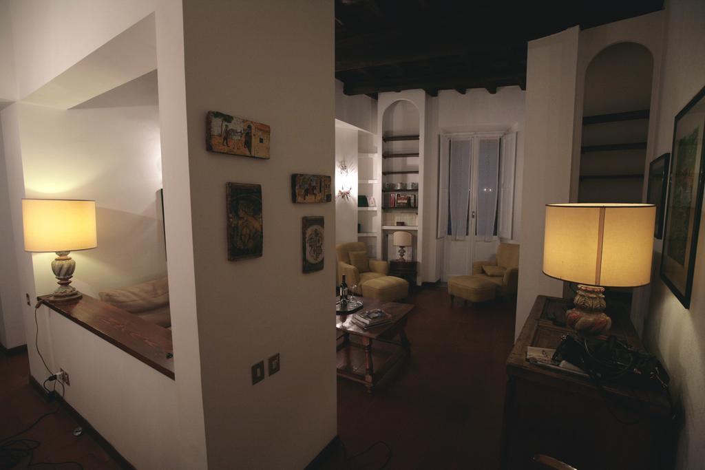 Domus Antonella A Trastevere Rom Exteriör bild